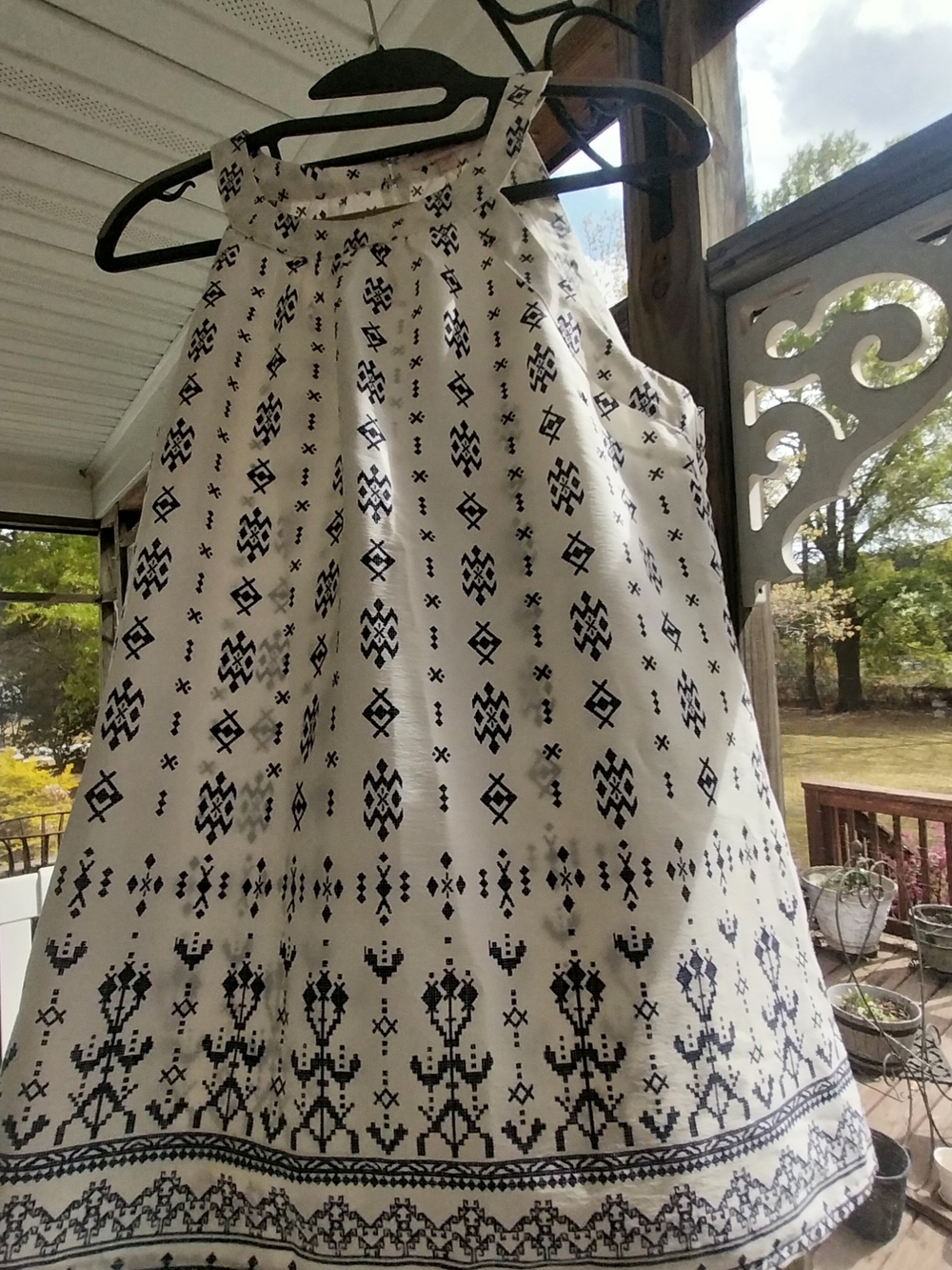 Skies are Blue Sleeveless Tank Top Navy/Ivory Ikat Aztec Print Size 8 - Picture 4 of 5
